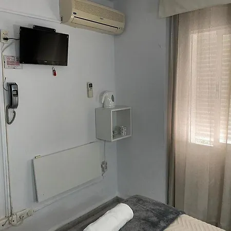 Πανσιόν Virgen Del Rocio *